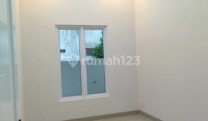 DIJUAL RUMAH PORIS INDAH BRAND NEW FREE KITCHEN SET DIBAWAH 1M 2