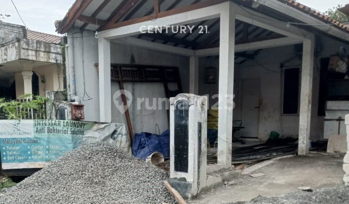 For Sale Land-Priced House at Attractive Rates in Pondok Ranji Bintaro