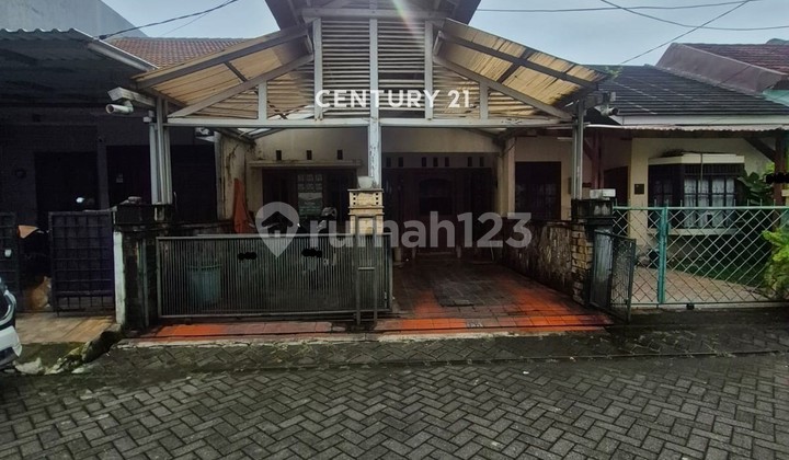 Dijual Rumah Strategis Harga Menarik di Bintaro Sektor 4