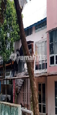 For Sale: Main Road Shophouse in Cirendeu. 1