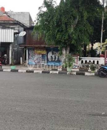 Dijual Tanah Di Jalan Raya Kebayoran Lama. Jaksel.