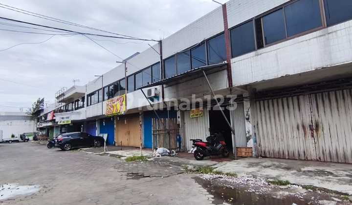 For Sale: Shop House on Colonel Sugiono Road, Malang City 2