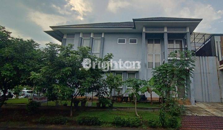 Rumah hook luas di Kota Wisata Cibubur 2