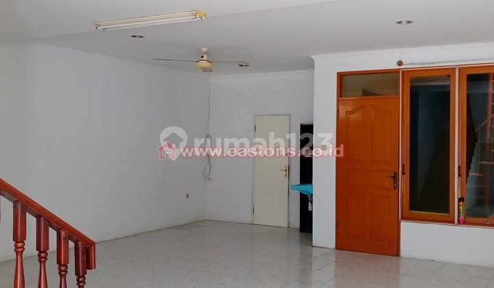 Disewa Rumah Semi Furnished Muara Karang (PK003474)