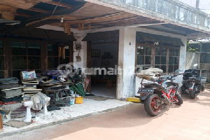 Old house for sale in Petojo Barat 9 2