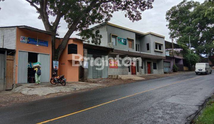 Rumah di jalan nasional cikamuning 1