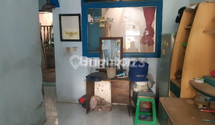 Rumah Di komplek yg ramai  2