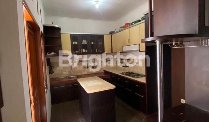 House in a tourist area with cool air, close to Lembang. 2