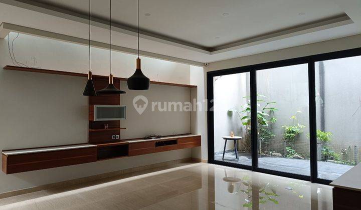 Dijual Rumah Lux Modern Siap Huni di Pusat Kota Sayap Gatot Subroto Bandung 1