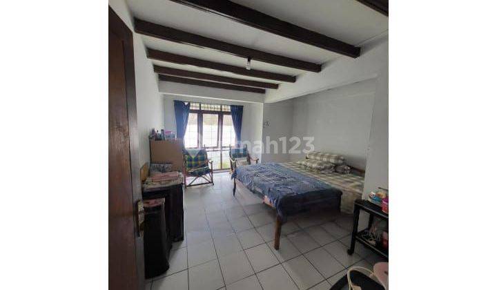 Disewakan Rumah 2 Lantai Semi Furnished Nyaman Siap Huni Di Setra Duta Bandung 2