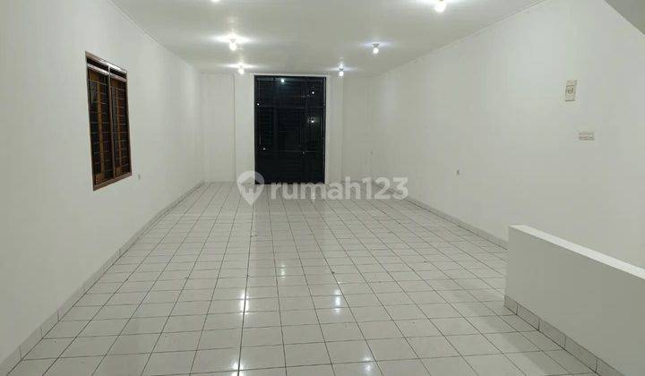 Dijual Ruko 3 Lantai Nyaman Siap Pakai Lokasi di Mainroad Jalan Kopo Bandung 1