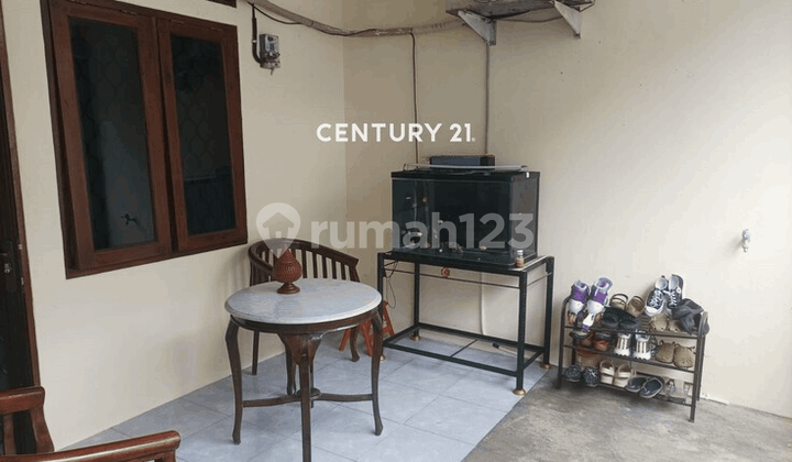 For Sale Nice and Strategic House in Bintaro Pesanggrahan South Jakarta