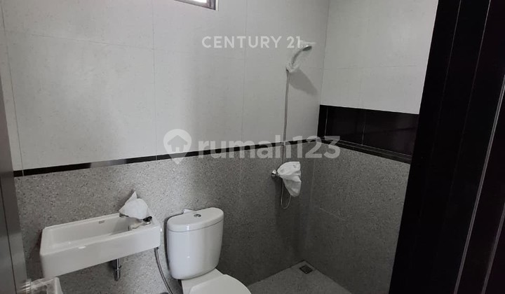 For Rent Nice New 2-Story Strategic House in Graha Bintaro For Rent Nice New 2-Story Strategic House in Graha Bintaro
