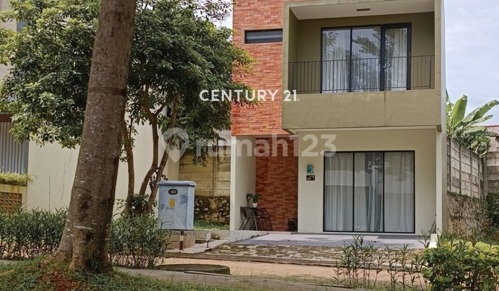 For Sale Nice Strategic Ready-to-Occupy House in Bintaro Sector 9