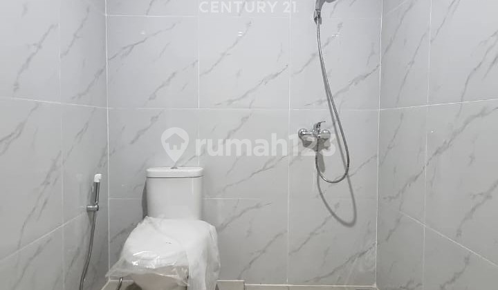 For Sale Nice Ready-to-Live-In House in Bintaro Sector 9 2