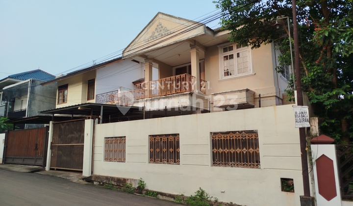 For Sale Nice Strategic House Ready to Occupied in Lebak Bulus Cirendeu 2