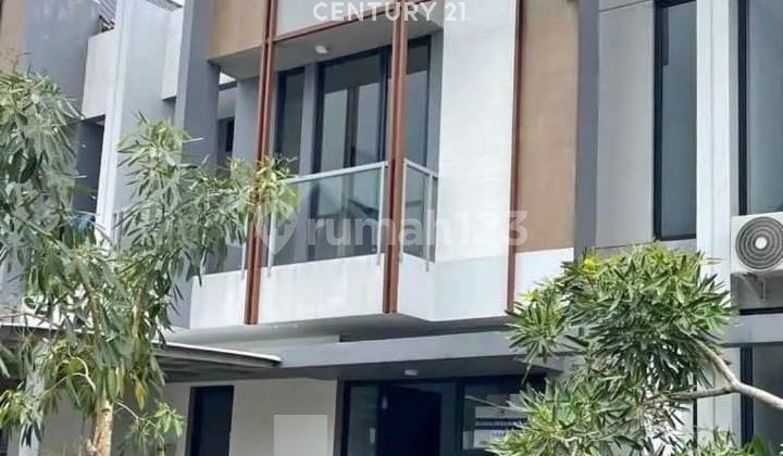 For Rent Per Year House In Bsd City Ready To Live Strategic