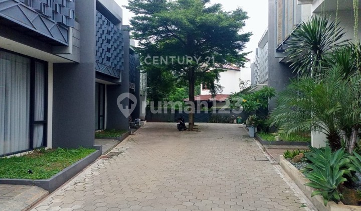 New House for Sale in Strategic Location at Attractive Price in Rengas Rempoa 2