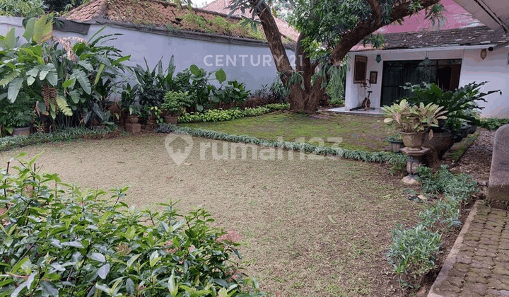 Dijual Rumah Klasik Tanah Luas Di Menteng Jakpus 2