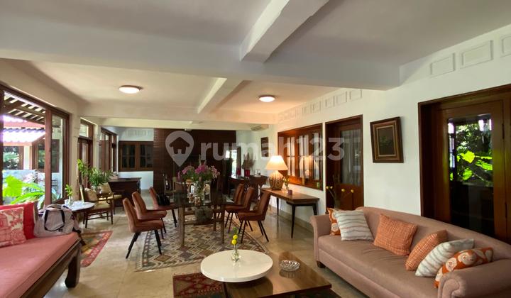 For Sale: Ready-to-Occupy Residential House with Commercial Space in Cideng, Central Jakarta 2