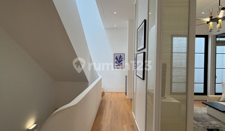 foto lainnya modern classic brand new townhouse