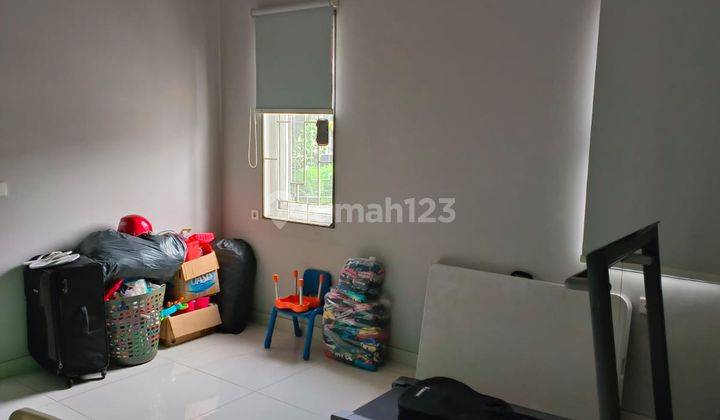 Rumah Tiga Lantai di Kebon Jeruk Jakarta Barat  2