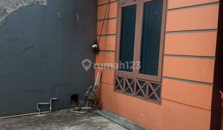 Rumah Satu Lantai di Taman Royal Tangerang Banten  2