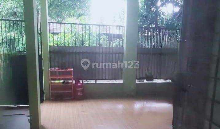 Rumah Satu Setengah Lantai di Banjar Wijaya Tangerang Banten  1