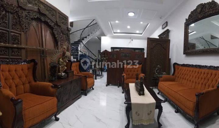 Rumah Mewah di Komplek Serua Ciputat Tangerang Selatan  2