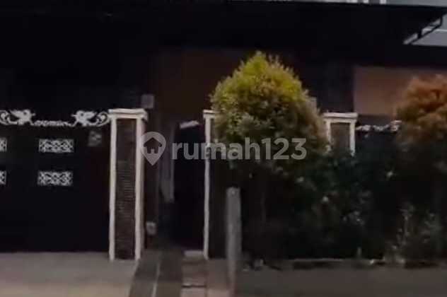 Rumah di Cimone Karawaci Kota Tangerang Banten Rumah di Cimone Karawaci Kota Tangerang Banten