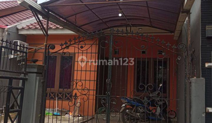 Rumah Satu Lantai di Taman Royal Tangerang Banten  1