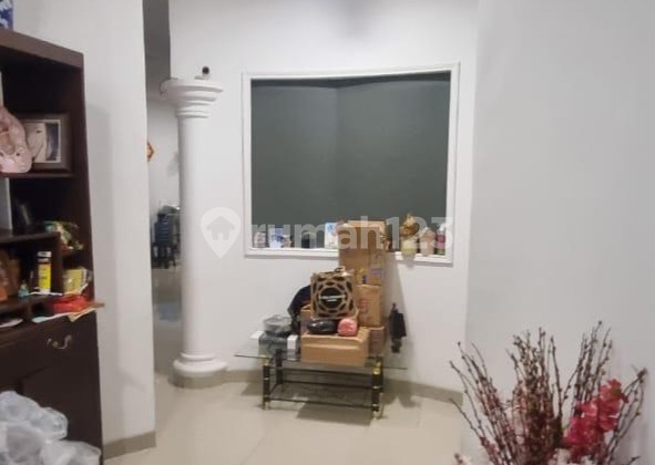 Rumah di Cluster Alicante Gading Serpong Tangerang Banten 2