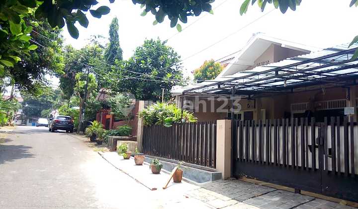Rumah Asri di Pondok Pinang Lebak Bulus Jakarta Selatan Rumah Asri di Pondok Pinang Lebak Bulus Jakarta Selatan
