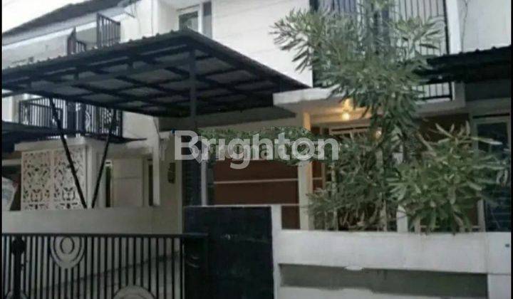 *Rumah cantik 2 lantai, fully furnished, siap huni kondisi excellent, lokasi strategis di perumahan Graha Merjosari Asri, dekat Universitas Brawijaya, UIN, ITN, Gajayana, UMM, UNISMA, Malang Kota, Jawa Timur* 1