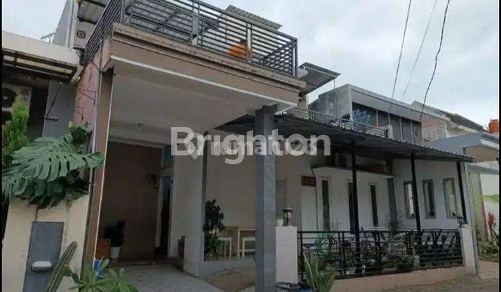 Rumah 2 lantai, Perumahan De Saxofone Town House, di tengah kota Malang 2