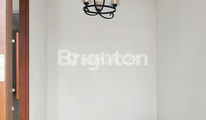 TWO-STORY HOUSE, SEMI-FURNISHED, MODERN, GOOD CONDITION, SULFAT GARDEN, SULFAT, MALANG CITY, EAST JAVA