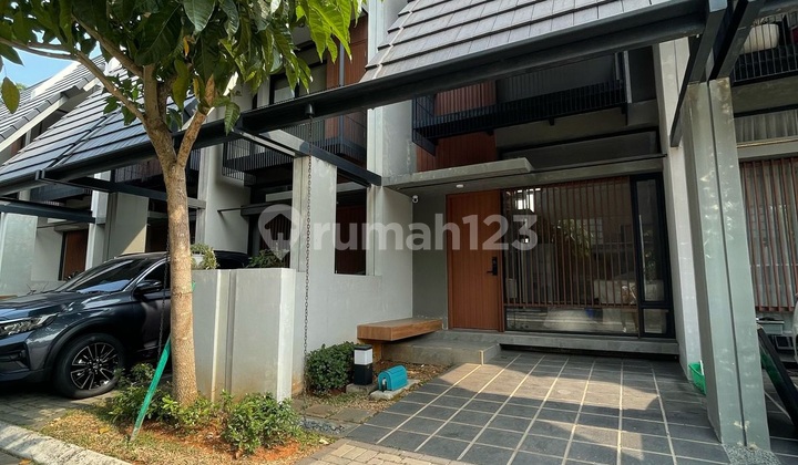 Dijual Rumah 2 Lantai Bagus Full Furnished di Fleekhauz R - BSD City Dijual Rumah 2 Lantai Bagus Full Furnished di Fleekhauz R - BSD City