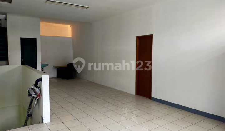 Dijual Rumah 2,5 Lantai SHM di Grogol Jakarta Barat