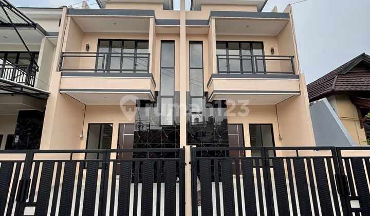For Sale New House with SHM Bonus AC in Villa Melati Mas 2