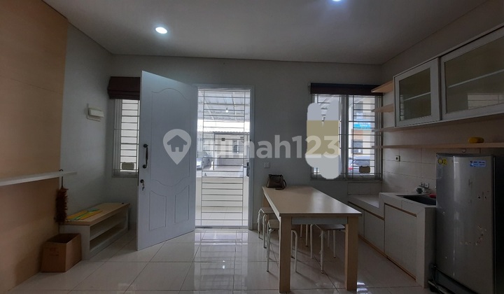 Rumah Bagus Siap Huni di Vanya Park Cluster Azzura  2