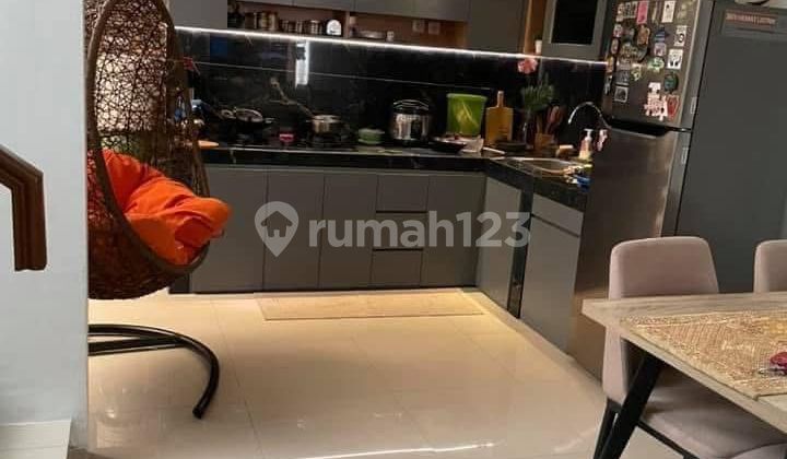 For Sale Semi-Furnished House with SHM in Milano Village Gading Serpong