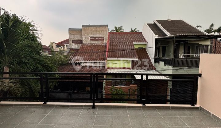 Brand New SHM Ready-to-Live House in Melati Mas BSD South Tangerang 2