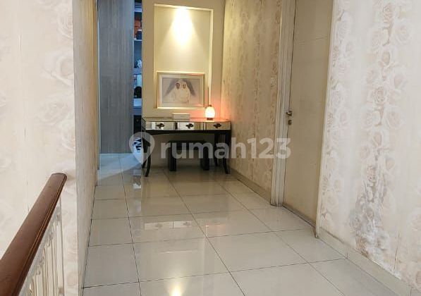 For Sale Semi-Furnished House In Amethyst PHG Gading Serpong 2