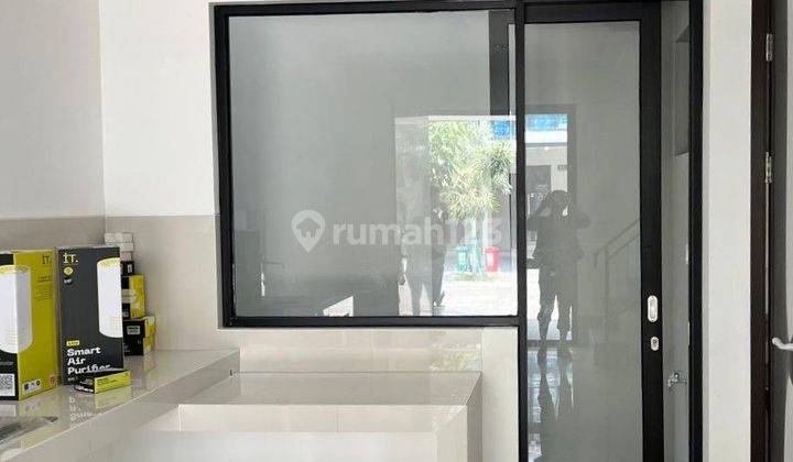 Sewa Rumah 2 Lantai Baru Pik 2 Termurah  2