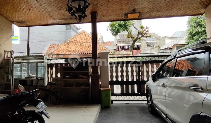 Rumah Taman Sari 2Lt 10x14 3KT Full Furnished Siap Huni Strategis 2