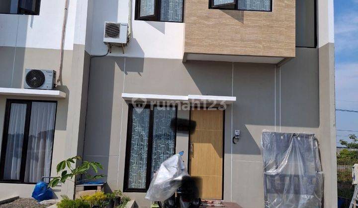 Dijual Cepat Rumah 2 Lantai Minimalis Southlake Residence Juanda 1