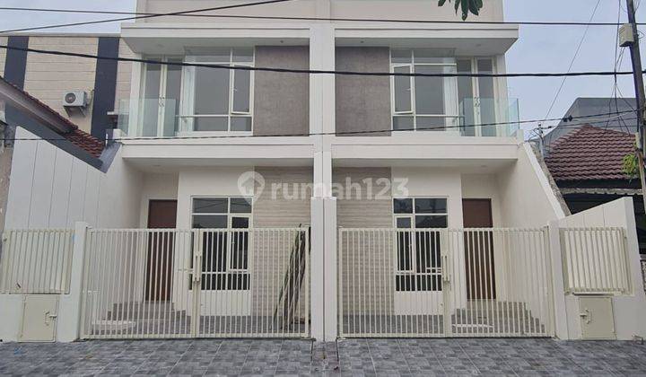 Rumah 2 Lantai Baru Pondok Tjandra Indah One Gate System Shm 1