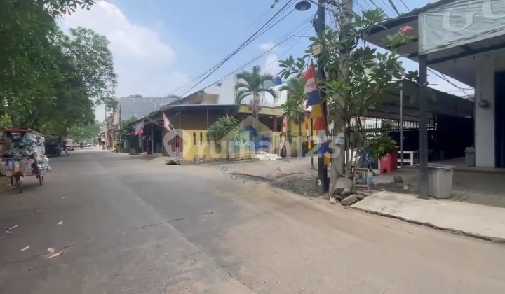 Strategic Shop House for Rent in Legok Permai Housing Estate, Tangerang