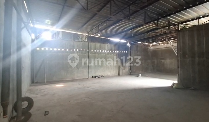 For Rent Ready-to-Use Warehouse in Padurenan Gn Sindur Wide Access