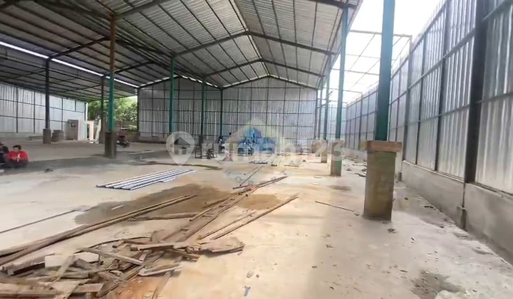 Industrial Warehouse for Rent in Legok Tangerang with Container Access